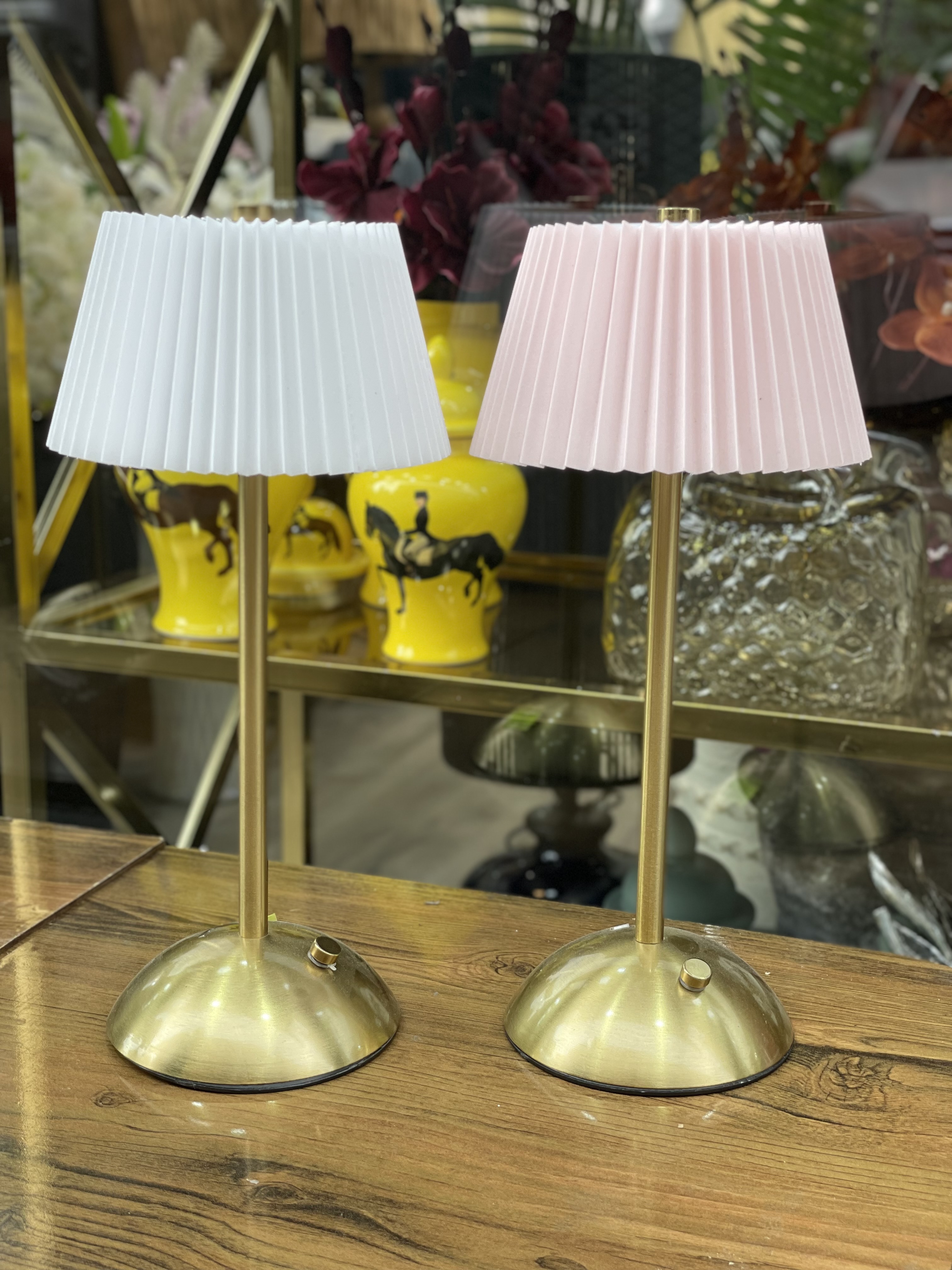 آباژور رومیزی لمسی وارداتی با شید پارچه