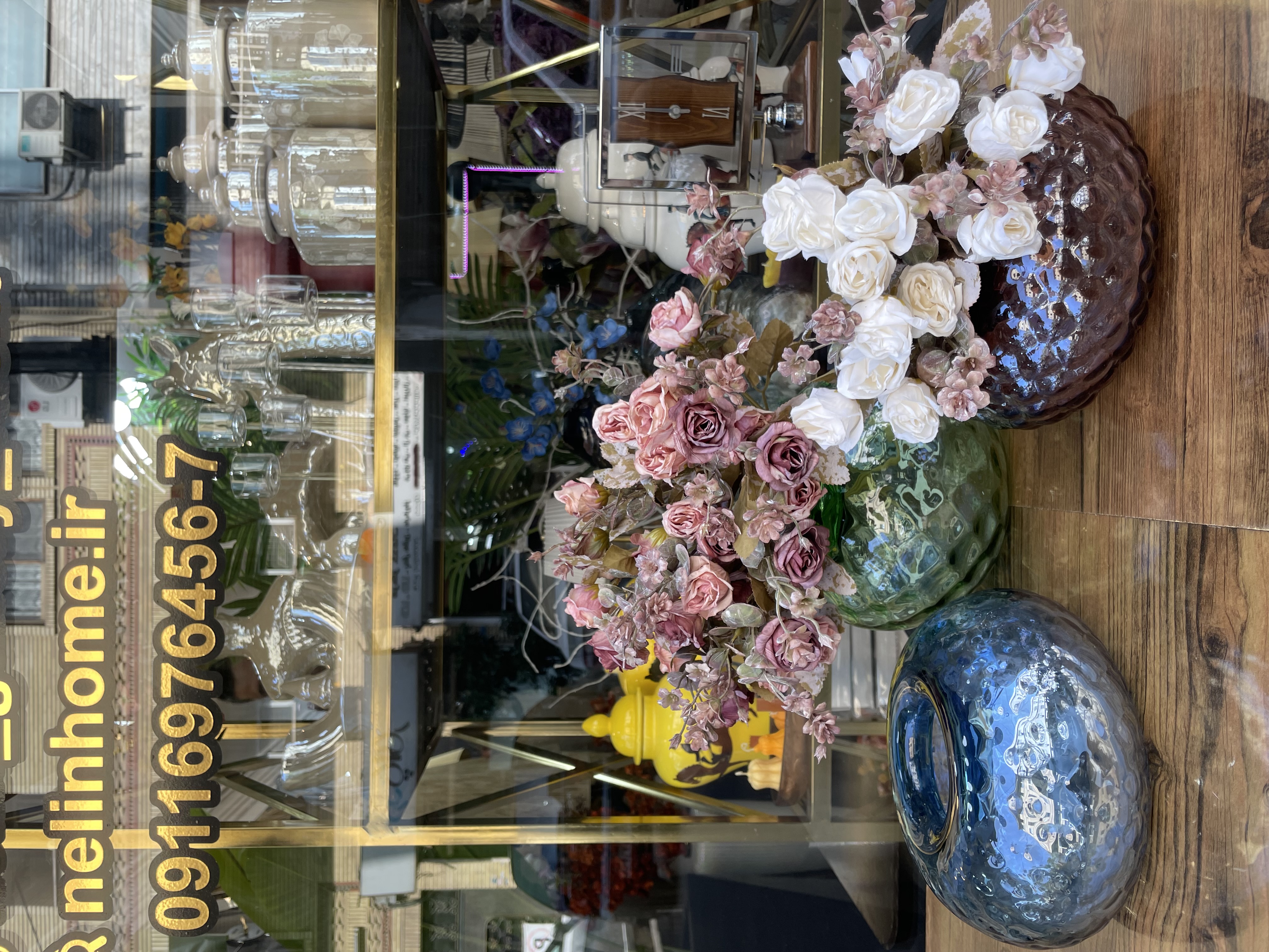 گلدان شیشه ای دستساز دوناتی